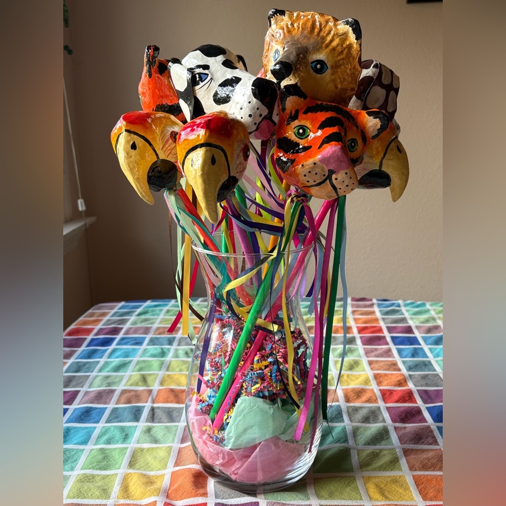 🥳🎉🥳 CONSUELA  Colorful Animal Face Shakers 🥳🎉🥳